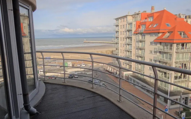 Apartment Nieuwpoort With Stunning Sea Views