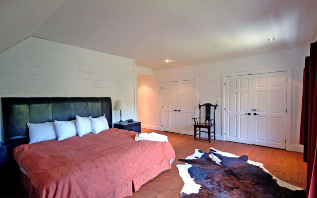 Tremblant Mountain Chalets