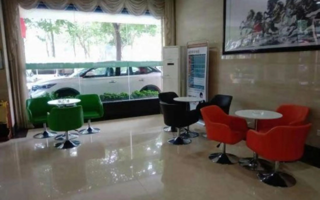GreenTree Alliance Hotel (Foshan Pingzhou Jade Street)