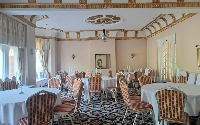 Prince of Wales Hotel