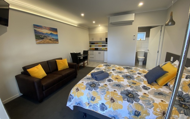 BigSky Motels – Guest Rooms – Omarama