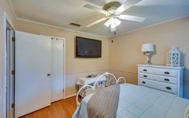 Spacious Montgomery Home ~ 3 Mi to Downtown!
