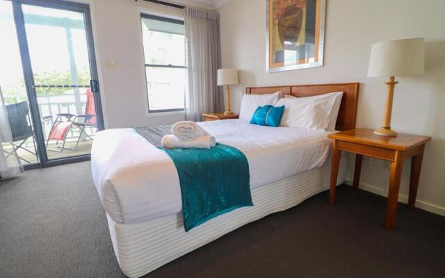 Currawong Deluxe Townhouse 439