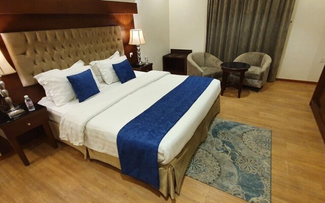 Saryet Al Hamra Hotel Apartments