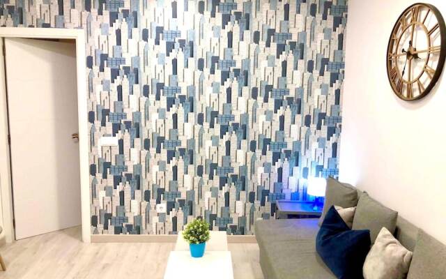 Apartment with One Bedroom in Madrid, with Wifi