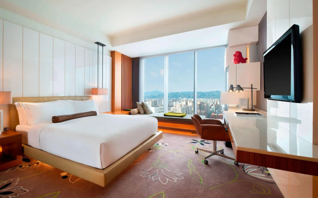 W Taipei