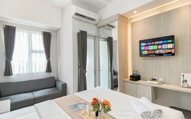 Warm And Restful Studio Transpark Juanda Bekasi Timur Apartment
