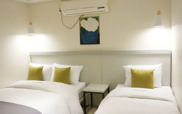 First Stay Hotel Eagle Owl