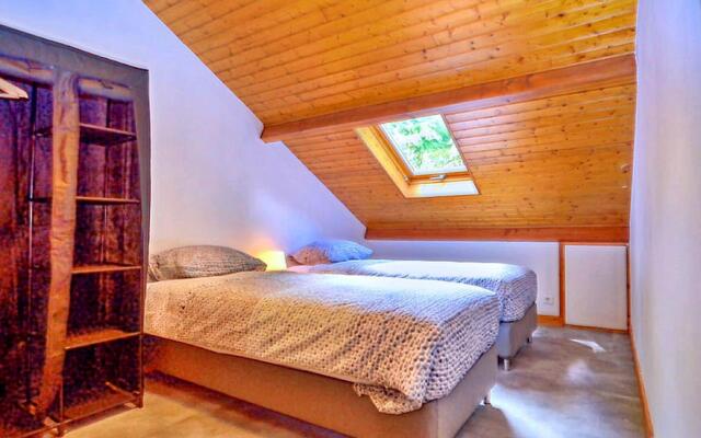 Serene Holiday Home in Cussac with Private Terrace, Barbeque