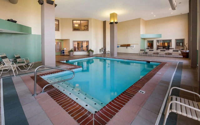 Quality inn & Suites Cincinnati I-275