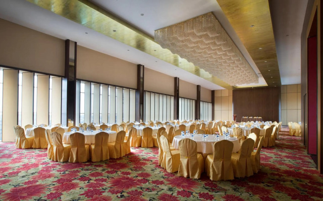 Hariston Hotel & Suites
