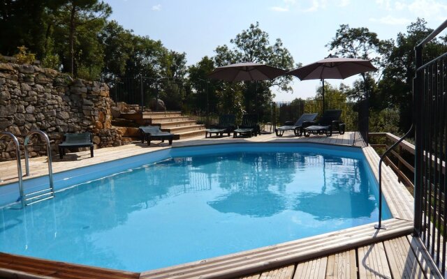 Travers de Pechméjà - Chambres d'hôtes