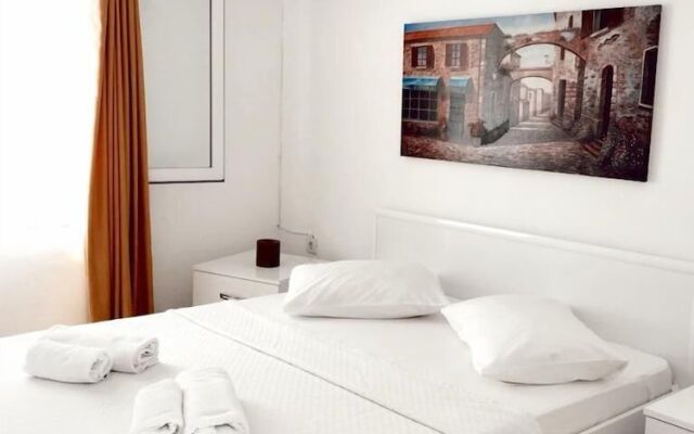 Marin Port Otel