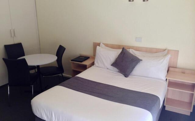 George Powlett Apartments