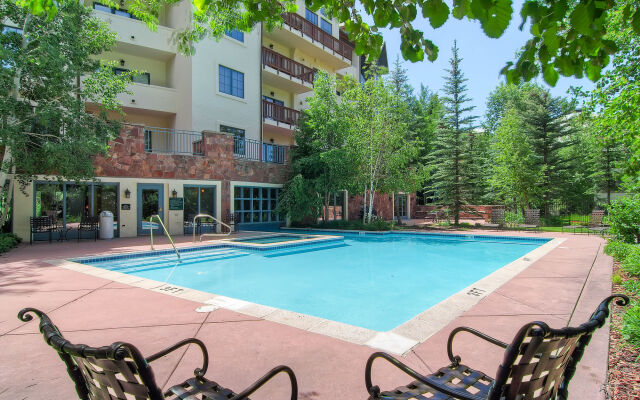 Oxford Court by East West Hospitality