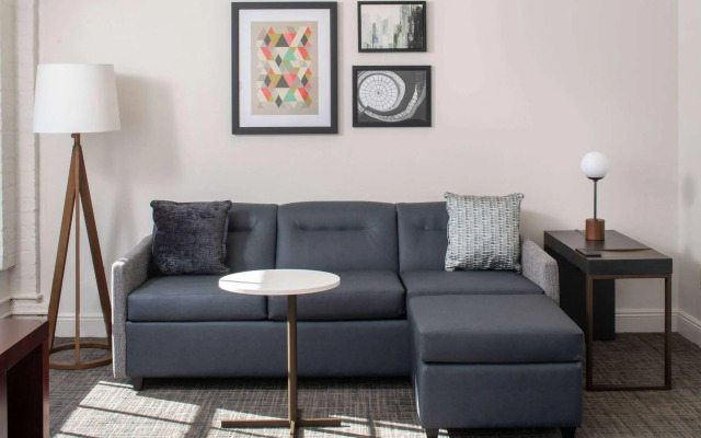 Sonesta ES Suites New Orleans Convention Center