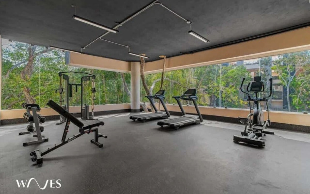 Spacious 3 Br. W/private Pool Exclusive Gym