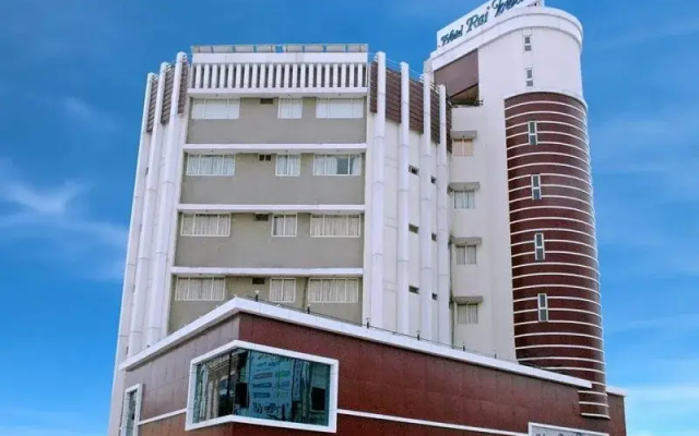 Hotel Raj Towers
