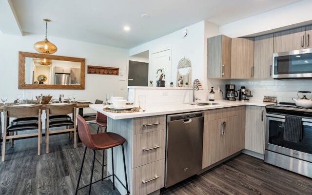 L'Austin Rêve by Revelstoke Vacations