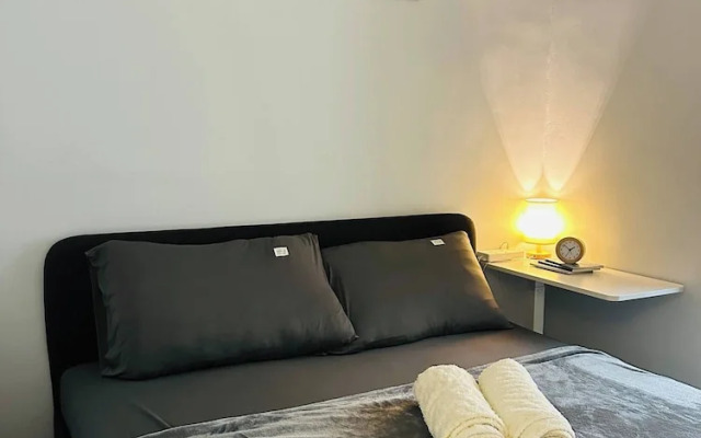 Cozy Staycation With Netflix, Pool, Ps4, Board Games