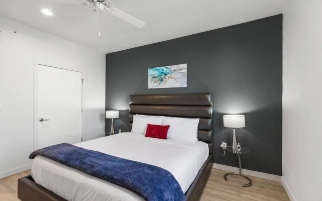 FlatZ 432 Condos By Barsala