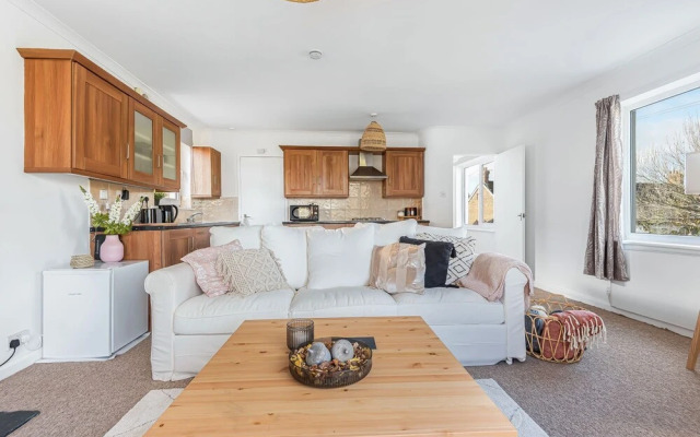 2 Bed Property in Historic Tonbridge