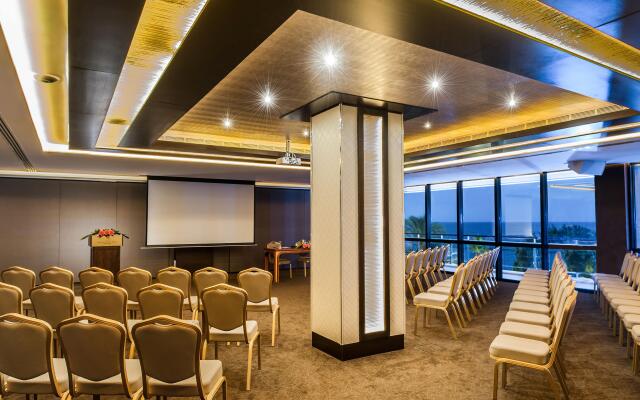 Amathus Beach Hotel Limassol