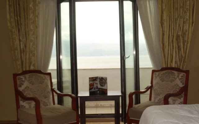 Yakamoz Hotel & Restaurant