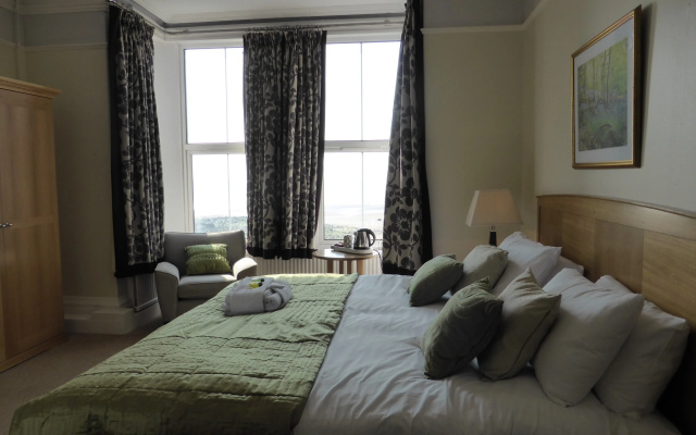 Bailey Ground Lodge