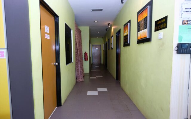 OYO 603 Sri Padang Inn