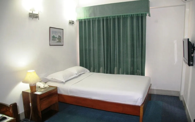 White House Hotel