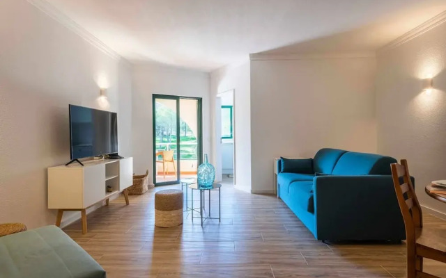 Salgados 1 Bedroom Apartment - 500m da Praia