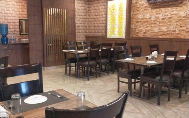 Hotel Janki Inn