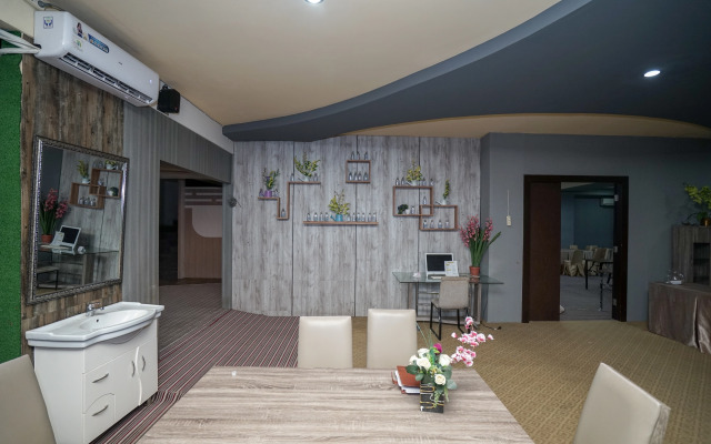 OYO 736 Hotel Best Skip