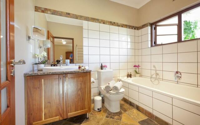 Twin Thorns Guesthouse