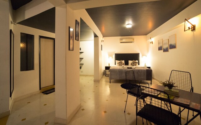 LetsBunk Poshtel & Suites