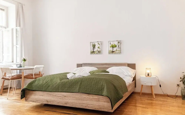 Modern 2BR Long Stay Near Rennweg