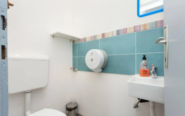 Roundabout Hostel - hostel