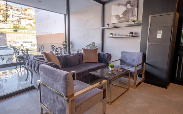 Methis Hotel