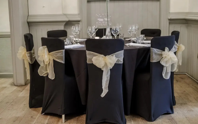 The Drayton Court Hotel