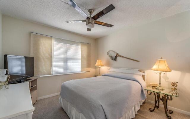 516 Madeira Norte Condo