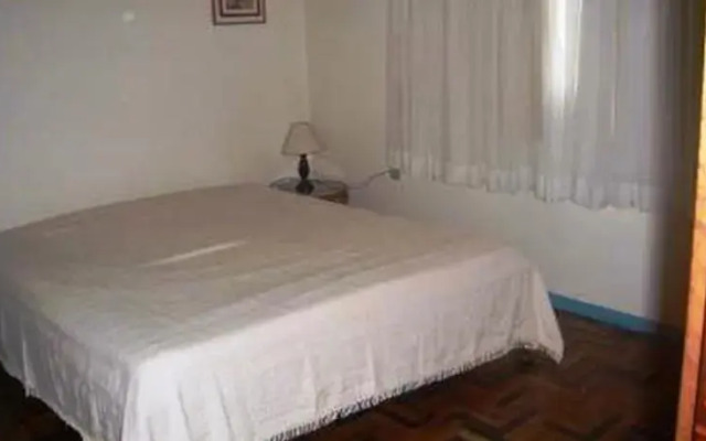 Morada do Pica-Pau Apartamentos, Casa e Camping na praia de Bombas, Bombinhas/SC