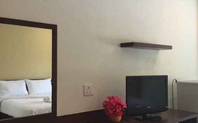 Siri Service Apartment