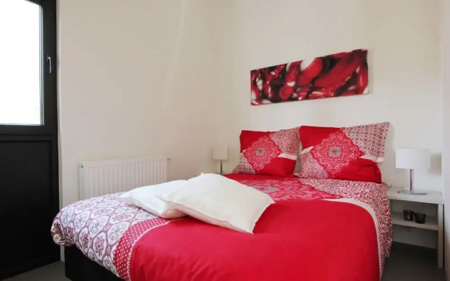 Modern Holiday Home in a Holiday Park