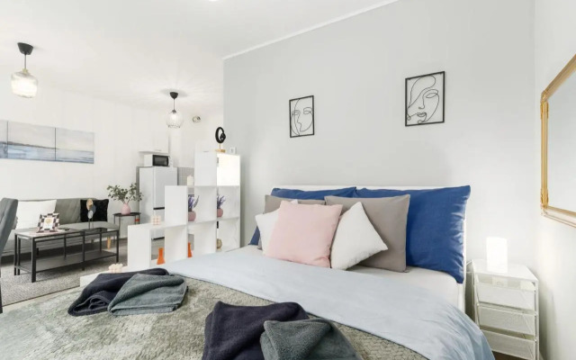 Sweet & Spicy - Brand New Apartment with Balcony (Adults Only)