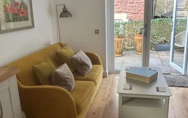 Cozy Chalet in Abergavenny