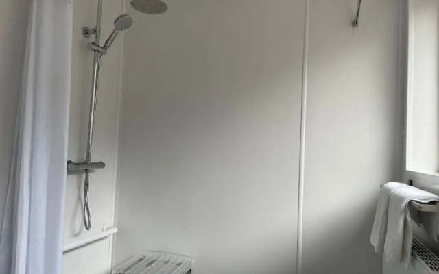 Gerrard Grove is Lovely 2-bed Bungalow in Clacton