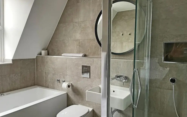 1820 Boutique Rooms and Suites