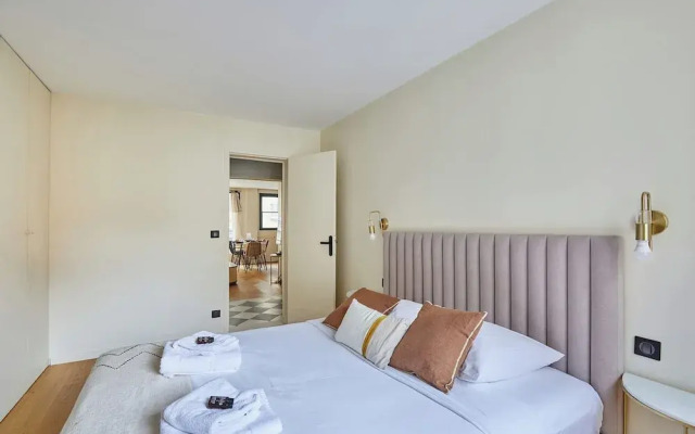 Superb Apartement Tour Eiffel Invalides