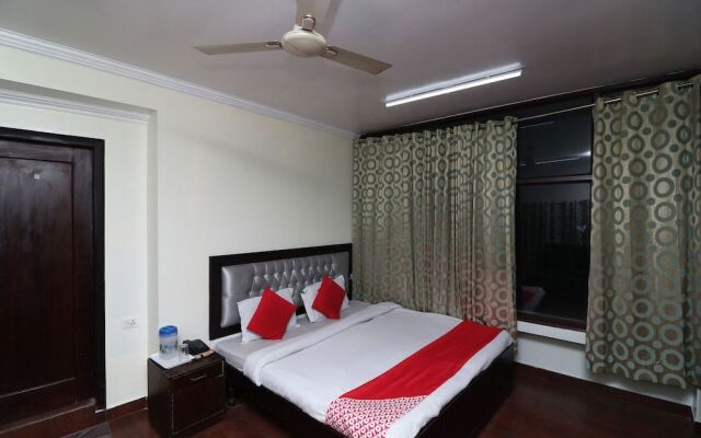 Oyo 29660 Hotel Vardhman Classic